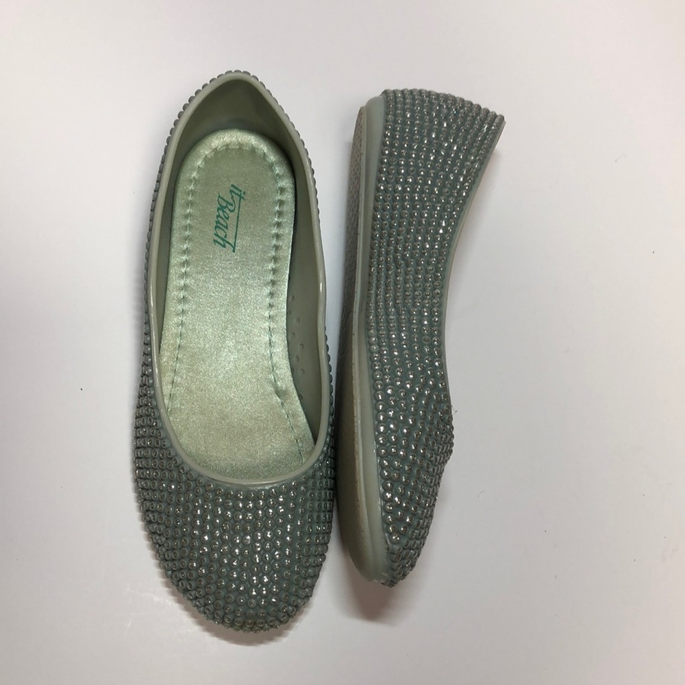 It Beach Flats